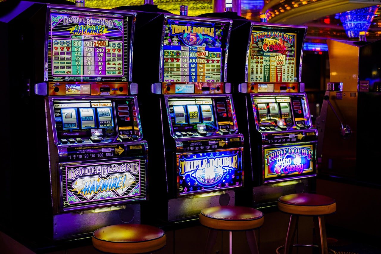 Metode pembayaran QRIS dan e-wallet di togel barat